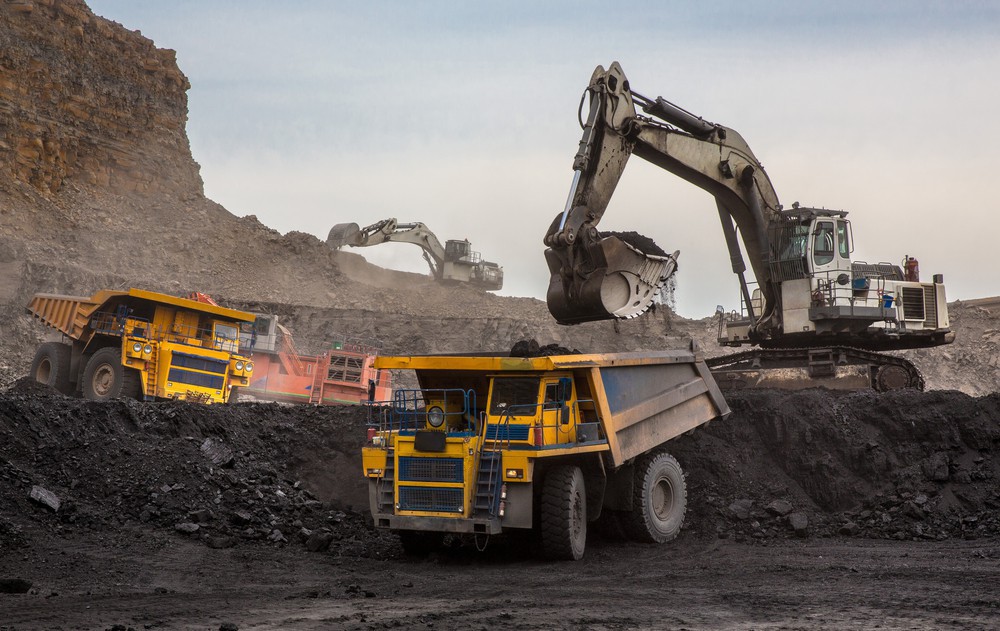 CONSTRUCTION & MINING